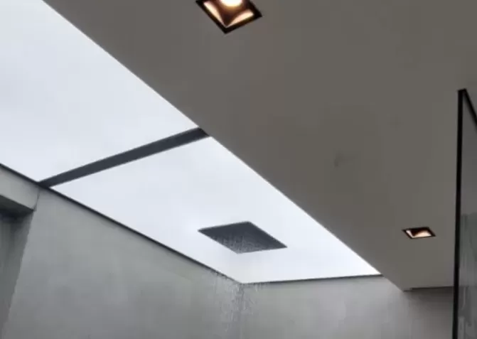 Светопрозрачные натяжные потолки